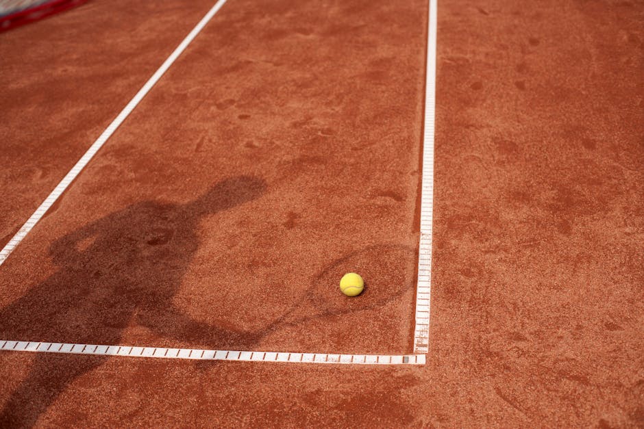 Diagrama de pista de tenis con medidas y zonas de juego